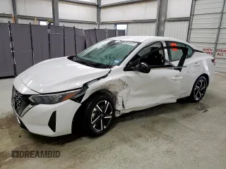 2024 Nissan Sentra SV z VIN 3N1AB8CV3RY338597, wystawiony jako Copart lot #57588955 z przebiegiem 27 910 mil mil oraz Szkoda całkowita • Salvage title. Historia ofert i sprzedaży dostępna na DreamBid. Obrazek 1.