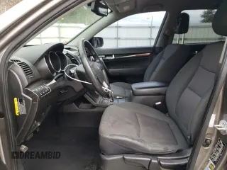2012 Kia Sorento LX with VIN 5XYKTDA28CG285164, listed as a Copart auction lot 47848685 with 118,137 mi miles and Clean Title. Bid and sale history available at carsss.com. Image 7.