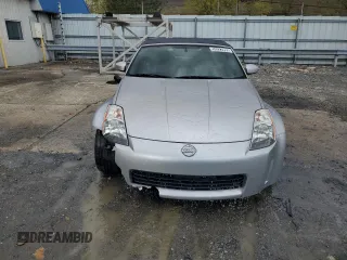 2004 Nissan 350Z Enthusiast z VIN JN1AZ36A54T015600, wystawiony jako Copart lot #53322995 z przebiegiem 114 850 mil mil oraz Czysty tytuł • Clean title. Historia ofert i sprzedaży dostępna na DreamBid. Obrazek 5.