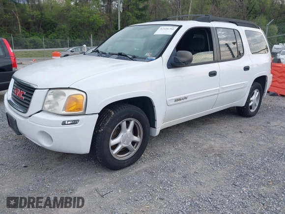 2005 GMC Envoy XL SLE with VIN 1GKET16S156140577, listed as a IAAI auction lot 42116766 with 145,060 mi miles. Bid and sale history available at carsss.com. Image 2.