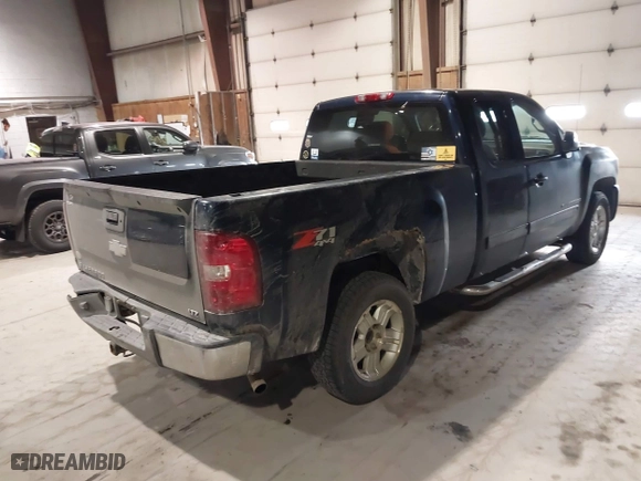 2009 Chevrolet Silverado 1500 LTZ with VIN 1GCEK39J19Z274622, listed as a IAAI auction lot 41352625 with 213,255 mi miles. Bid and sale history available at carsss.com. Image 4.