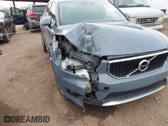 2021 Volvo XC40 Momentum with VIN YV4162UK3M2473571, listed as a IAAI auction lot 41718239 with 60,324 mi miles. Bid and sale history available at carsss.com. Image 6.