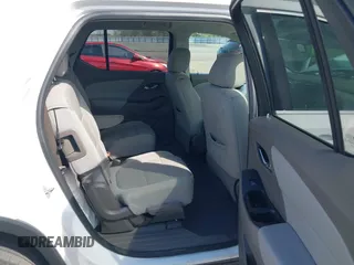 2019 Chevrolet Traverse LT Cloth with VIN 1GNERGKW5KJ258170, listed as a IAAI auction lot 41892901 with 132,490 mi miles. Bid and sale history available at carsss.com. Image 8.