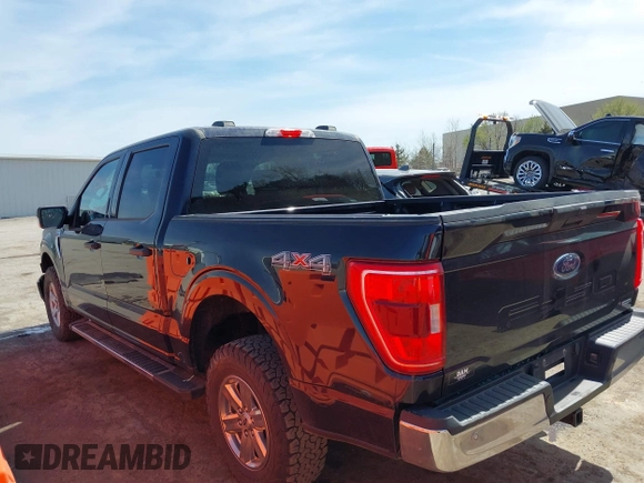 2021 Ford F-150 XL z VIN 1FTFW1E86MFB31305, wystawiony jako IAAI lot #41877501 z przebiegiem 140 285 mil mil oraz . Historia ofert i sprzedaży dostępna na DreamBid. Obrazek 15.