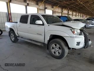 2015 Toyota Tacoma PreRunner z VIN 3TMJU4GNXFM175959, wystawiony jako Copart lot #57895825 z przebiegiem 157 955 mil mil oraz Szkoda całkowita • Salvage title. Historia ofert i sprzedaży dostępna na DreamBid. Obrazek 4.