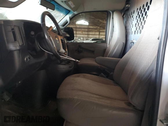 2018 Chevrolet Express Cargo Van with VIN 1GCWGAFG5J1315758, listed as a Copart auction lot 86204684 with 192,498 mi miles and Salvage Title. Bid and sale history available at carsss.com. Image 7.
