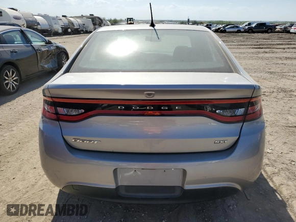 2015 Dodge Dart SXT z VIN 1C3CDFBB1FD279161, wystawiony jako Copart lot #71753354 z przebiegiem 127 391 mil mil oraz Czysty tytuł • Clean title. Historia ofert i sprzedaży dostępna na DreamBid. Obrazek 6.