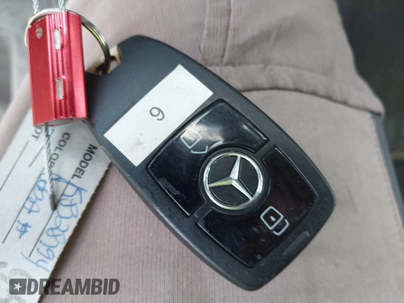 2019 Mercedes-Benz Sprinter Cargo z VIN WD4PF1CD6KP128194, wystawiony jako IAAI lot #41799320 z przebiegiem 111 189 mil mil oraz . Historia ofert i sprzedaży dostępna na DreamBid. Obrazek 11.