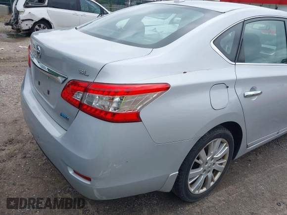 2014 Nissan Sentra SR z VIN 3N1AB7APXEY209345, wystawiony jako IAAI lot #42378706 z przebiegiem 132 705 mil mil oraz . Historia ofert i sprzedaży dostępna na DreamBid. Obrazek 13.