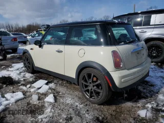 2002 MINI Hardtop with VIN WMWRC334X2TC38342, listed as a Copart auction lot 45706475 with 107,735 mi miles and Salvage Title. Bid and sale history available at DreamBid. Image 2.