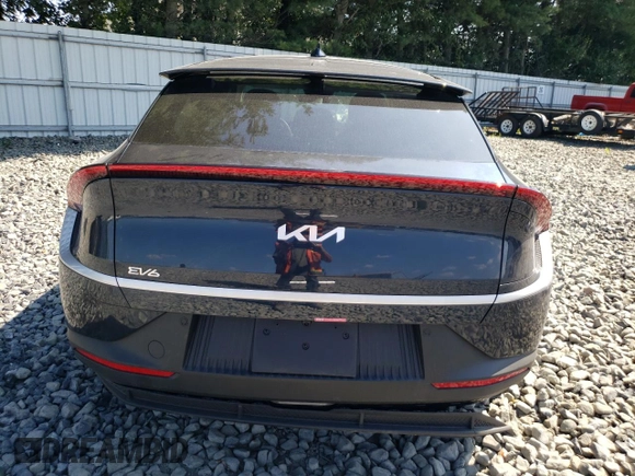 2024 Kia EV6 Light Long Range with VIN KNDC3DLC7R5176268, listed as a Copart auction lot 68765324 with 3,601 mi miles and Salvage Title. Bid and sale history available at carsss.com. Image 6.