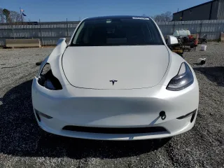 2023 Tesla Model Y Performance with VIN 7SAYGDEF4PF665873, listed as a Copart auction lot 49620705 with 39,239 mi miles and Salvage Title. Bid and sale history available at DreamBid. Image 5.