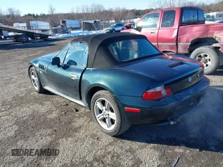 2000 BMW Z3 2.5L with VIN WBACH9344YLM92130, listed as a IAAI auction lot 41236774 with 189,957 mi miles. Bid and sale history available at carsss.com. Image 3.