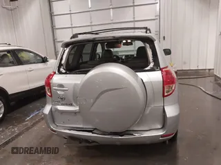 2008 Toyota RAV4 Ltd with VIN JTMZD31V286059955, listed as a IAAI auction lot 41757715 with 217,396 mi miles. Bid and sale history available at carsss.com. Image 16.