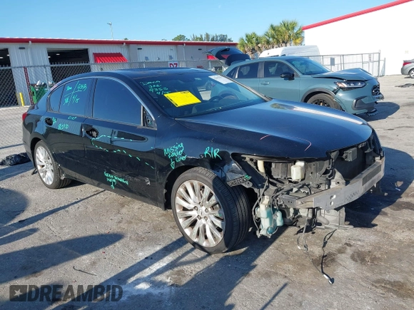 2014 Acura RLX Advance Pkg with VIN JH4KC1F95EC003282, listed as a IAAI auction lot 42059477 with 186,283 mi miles. Bid and sale history available at carsss.com. Image 1.