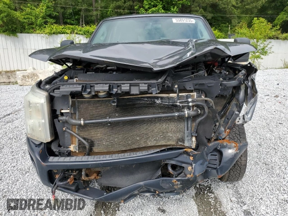 2015 Ford F-250 Lariat z VIN 1FT7W2BT1FEB25018, wystawiony jako Copart lot #55891235 z przebiegiem 186 354 mil mil oraz Szkoda całkowita • Salvage title. Historia ofert i sprzedaży dostępna na DreamBid. Obrazek 5.