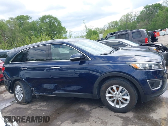 2017 Kia Sorento LX z VIN 5XYPG4A3XHG287217, wystawiony jako IAAI lot #42067077 z przebiegiem 112 324 mil mil oraz . Historia ofert i sprzedaży dostępna na DreamBid. Obrazek 14.