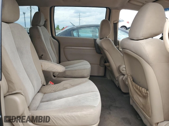 2011 Kia Sedona LX with VIN KNDMG4C71B6409718, listed as a Copart auction lot 55309365 with 307,610 mi miles and Salvage Title. Bid and sale history available at carsss.com. Image 11.