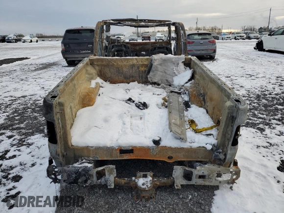 2024 Jeep Gladiator Sport z VIN 1C6HJTAG5RL133756, wystawiony jako Copart lot #83205524 z przebiegiem Nie podano mil oraz Nie do naprawy • Non repairable. Historia ofert i sprzedaży dostępna na DreamBid. Obrazek 6.