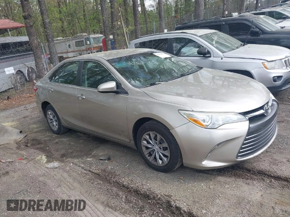 2015 Toyota Camry XLE z VIN 4T1BF1FK6FU485215, wystawiony jako IAAI lot #41938932 z przebiegiem 123 401 mil mil oraz . Historia ofert i sprzedaży dostępna na DreamBid. Obrazek 1.