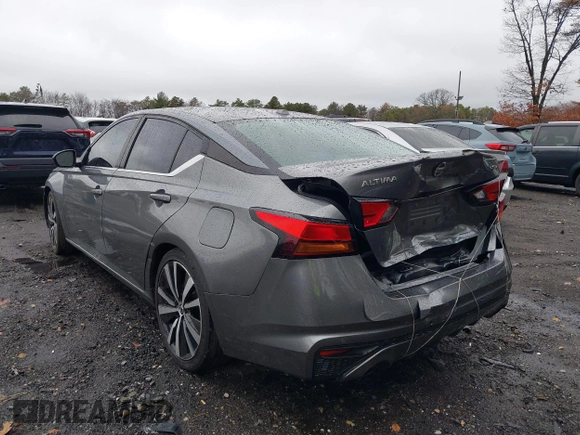 2020 Nissan Altima 2.5 SR with VIN 1N4BL4CV6LC259910, listed as a IAAI auction lot 40876729 with 68,363 mi miles. Bid and sale history available at carsss.com. Image 6.