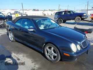 2003 Mercedes-Benz CLK 4.3L with VIN WDBLK70G03T141164, listed as a IAAI auction lot 41916811 with 202,915 mi miles and . Bid and sale history available at carsss.com. Image 1.