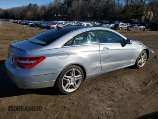 2013 Mercedes-Benz E-Class E 350 with VIN WDDKJ8JB3DF200710, listed as a Copart auction lot 46750215 with 140,926 mi miles and Clean Title. Bid and sale history available at carsss.com. Image 3.