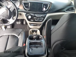 2017 Chrysler Pacifica Touring L with VIN 2C4RC1BG2HR552731, listed as a Copart auction lot 75826124 with Not Provided miles and Salvage Title. Bid and sale history available at DreamBid. Image 8.