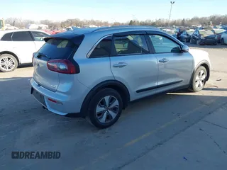 2018 Kia Niro EX with VIN KNDCC3LC1J5121507, listed as a IAAI auction lot 41288803 with 85,444 mi miles. Bid and sale history available at carsss.com. Image 4.