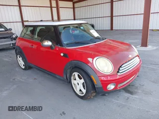 2008 MINI Hardtop with VIN WMWMF33588TT64697, listed as a IAAI auction lot 41831695 with 143,462 mi miles and . Bid and sale history available at DreamBid. Image 1.