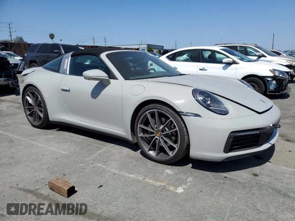 2022 Porsche 911 4 with VIN WP0BA2A90NS226162, listed as a Copart auction lot 55085454 with 13,497 mi miles and Salvage Title. Bid and sale history available at carsss.com. Image 4.