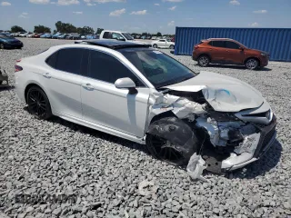 2021 Toyota Camry XSE z VIN 4T1K61AK2MU418583, wystawiony jako Copart lot #54858495 z przebiegiem 43 662 mil mil oraz Nie do naprawy • Non repairable. Historia ofert i sprzedaży dostępna na DreamBid. Obrazek 4.