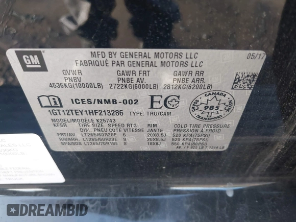 2017 GMC Sierra 2500HD SLT with VIN 1GT12TEY1HF213286, listed as a IAAI auction lot 41696875 with 55,047 mi miles. Bid and sale history available at carsss.com. Image 9.