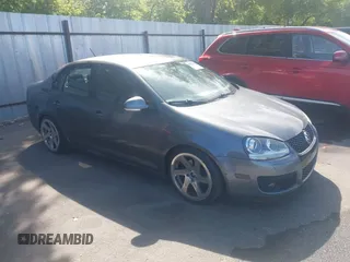 2008 Volkswagen Jetta S with VIN 3VWJM71K38M184227, listed as a IAAI auction lot 42557659 with 165,350 mi miles and . Bid and sale history available at DreamBid. Image 1.