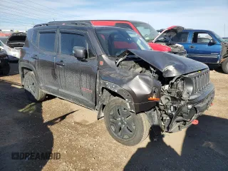 2018 Jeep Renegade Trailhawk with VIN ZACCJBCB5JPH08761, listed as a Copart auction lot 42610205 with 111,018 mi miles and Salvage Title. Bid and sale history available at carsss.com. Image 4.