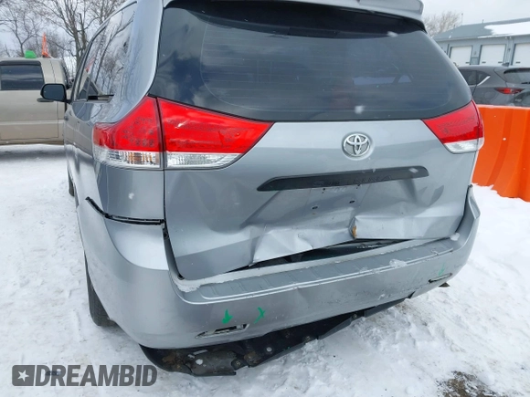 2012 Toyota Sienna with VIN 5TDZK3DC6CS277471, listed as a IAAI auction lot 41326894 with 0 mi miles. Bid and sale history available at carsss.com. Image 6.