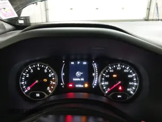 2020 Jeep Renegade Sport z VIN ZACNJBAB0LPL78426, wystawiony jako IAAI lot #41365246 z przebiegiem 16 100 mil mil oraz . Historia ofert i sprzedaży dostępna na DreamBid. Obrazek 7.