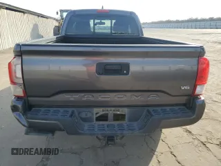 2017 Toyota Tacoma SR5 z VIN 5TFRZ5CN6HX034934, wystawiony jako Copart lot #42181755 z przebiegiem 176 511 mil mil oraz Szkoda całkowita • Salvage title. Historia ofert i sprzedaży dostępna na DreamBid. Obrazek 6.