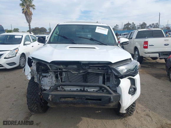 2019 Toyota 4Runner SR5 with VIN JTEBU5JR4K5659014, listed as a IAAI auction lot 41915237 with 90,376 mi miles. Bid and sale history available at carsss.com. Image 12.