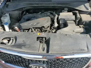 2017 Kia Sorento EX with VIN 5XYPH4A12HG206657, listed as a Copart auction lot 82471565 with 109,986 mi miles and Clean title. Bid and sale history available at DreamBid. Image 13.