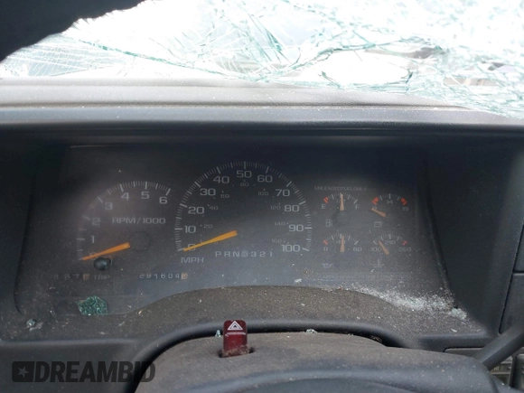 1998 GMC Yukon z VIN 1GKEK13R2WJ731178, wystawiony jako IAAI lot #41339082 z przebiegiem 291 604 mil mil oraz . Historia ofert i sprzedaży dostępna na DreamBid. Obrazek 7.