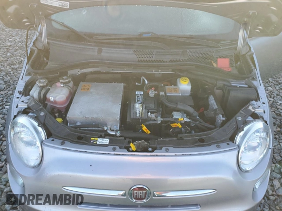 2017 FIAT 500e with VIN 3C3CFFGE9HT699177, listed as a Copart auction lot 47681085 with 15,911 mi miles and Clean title. Bid and sale history available at DreamBid. Image 11.