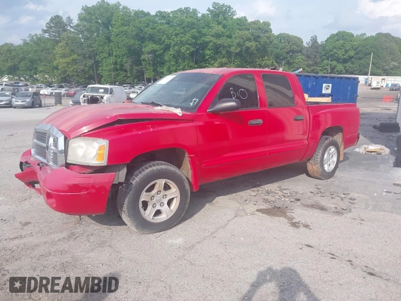 2005 Dodge Dakota SLT with VIN 1D7HE48N65S275384, listed as a IAAI auction lot 37842815 with Not Provided miles. Bid and sale history available at carsss.com. Image 2.