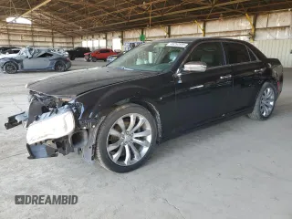 2019 Chrysler 300 Limited with VIN 2C3CCAEG3KH555818, listed as a Copart auction lot 49252595 with 71,876 mi miles and Salvage Title. Bid and sale history available at DreamBid. Image 1.