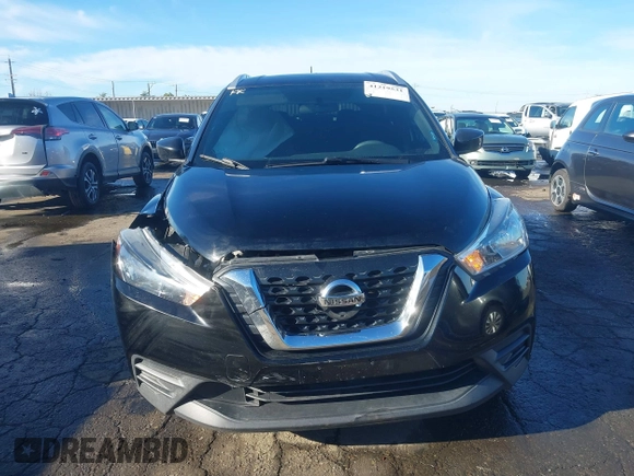 2019 Nissan Kicks SV z VIN 3N1CP5CU9KL568079, wystawiony jako IAAI lot #41219531 z przebiegiem 140 033 mil mil oraz . Historia ofert i sprzedaży dostępna na DreamBid. Obrazek 13.