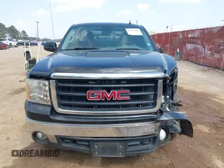2008 GMC Sierra 1500 SLE1 z VIN 3GTEC13J48G285400, wystawiony jako IAAI lot #41777698 z przebiegiem 219 618 mil mil oraz . Historia ofert i sprzedaży dostępna na DreamBid. Obrazek 17.