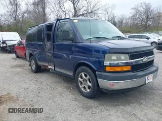 2004 Chevrolet Express Passenger z VIN 1GBFG15T441159106, wystawiony jako IAAI lot #41999210 z przebiegiem 245 286 mil mil oraz . Historia ofert i sprzedaży dostępna na DreamBid. Obrazek 1.