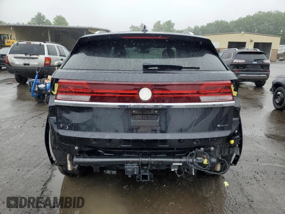 2024 Volkswagen Atlas SEL with VIN 1V2BE2CA2RC231602, listed as a Copart auction lot 59927465 with 16,022 mi miles and Salvage title. Bid and sale history available at DreamBid. Image 6.