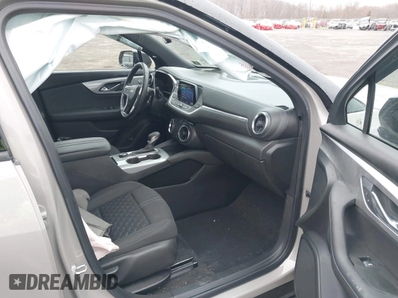 2021 Chevrolet Blazer LT with VIN 3GNKBHR48MS559910, listed as a IAAI auction lot 42024637 with 19,449 mi miles and . Bid and sale history available at DreamBid. Image 5.