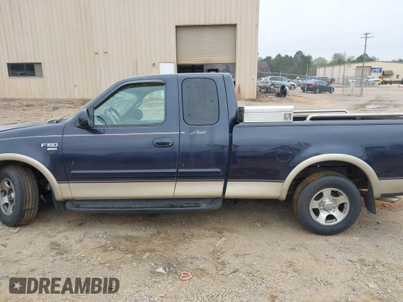 1999 Ford F-150 XL with VIN 1FTRX17L8XNA16906, listed as a IAAI auction lot 41945377 with 249,475 mi miles. Bid and sale history available at carsss.com. Image 15.